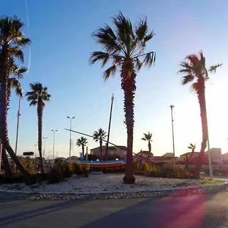 Vue Avec Acces Direct Plage, Proche Commerces Et Animations, Ideal Pour 4 Pers. - Fr-1-782-69 Apartment *